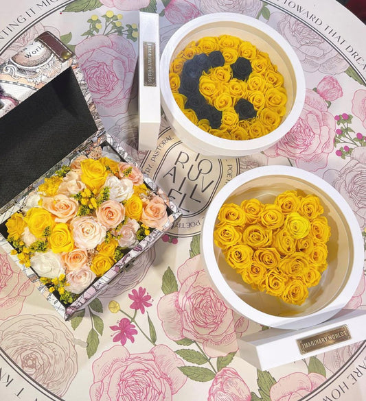 Sunshine and Friendship: The Warmth of Yellow Flower Lamp and Yellow Roses - Imaginary Worlds